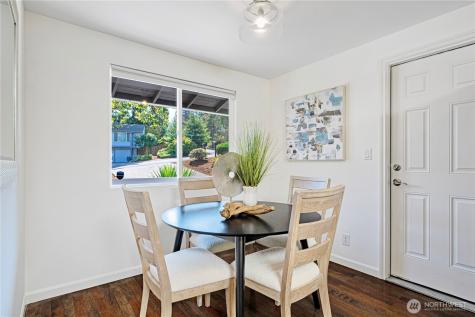 17808 NE 12th Street Bellevue WA 98008