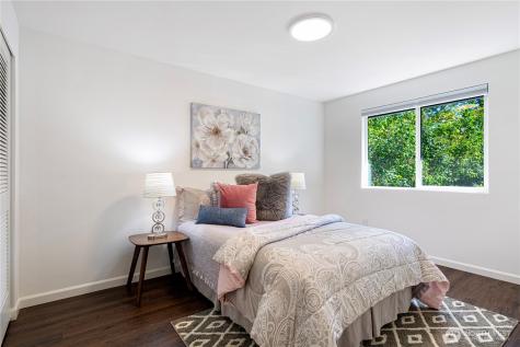 17808 NE 12th Street Bellevue WA 98008