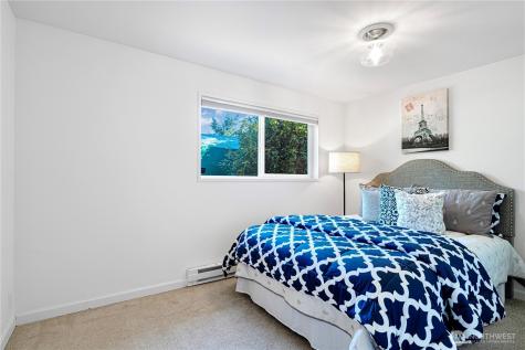 17808 NE 12th Street Bellevue WA 98008