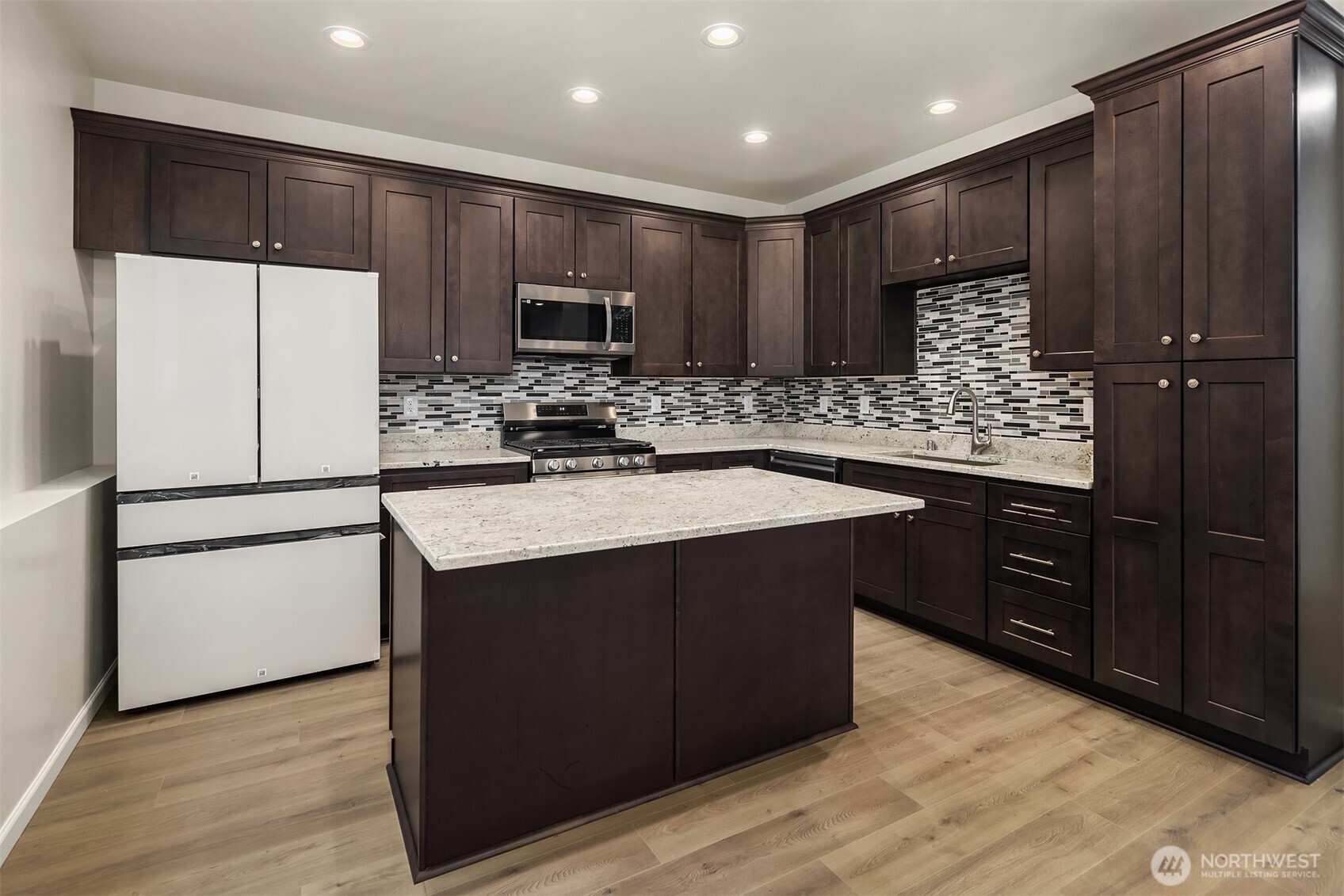 2112 SW 103rd Place Seattle WA 98146