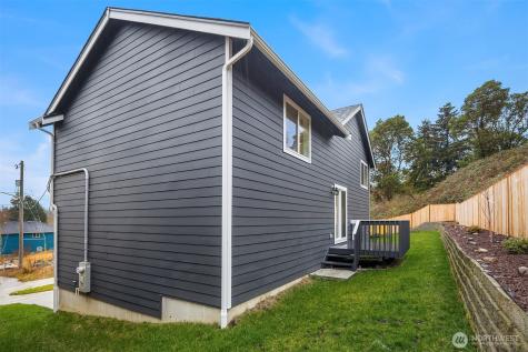 2112 SW 103rd Place Seattle WA 98146
