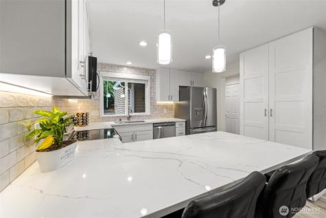 13324 NE 138th Place Kirkland WA 98034