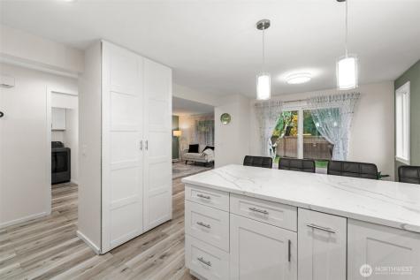 13324 NE 138th Place Kirkland WA 98034