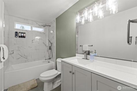 13324 NE 138th Place Kirkland WA 98034