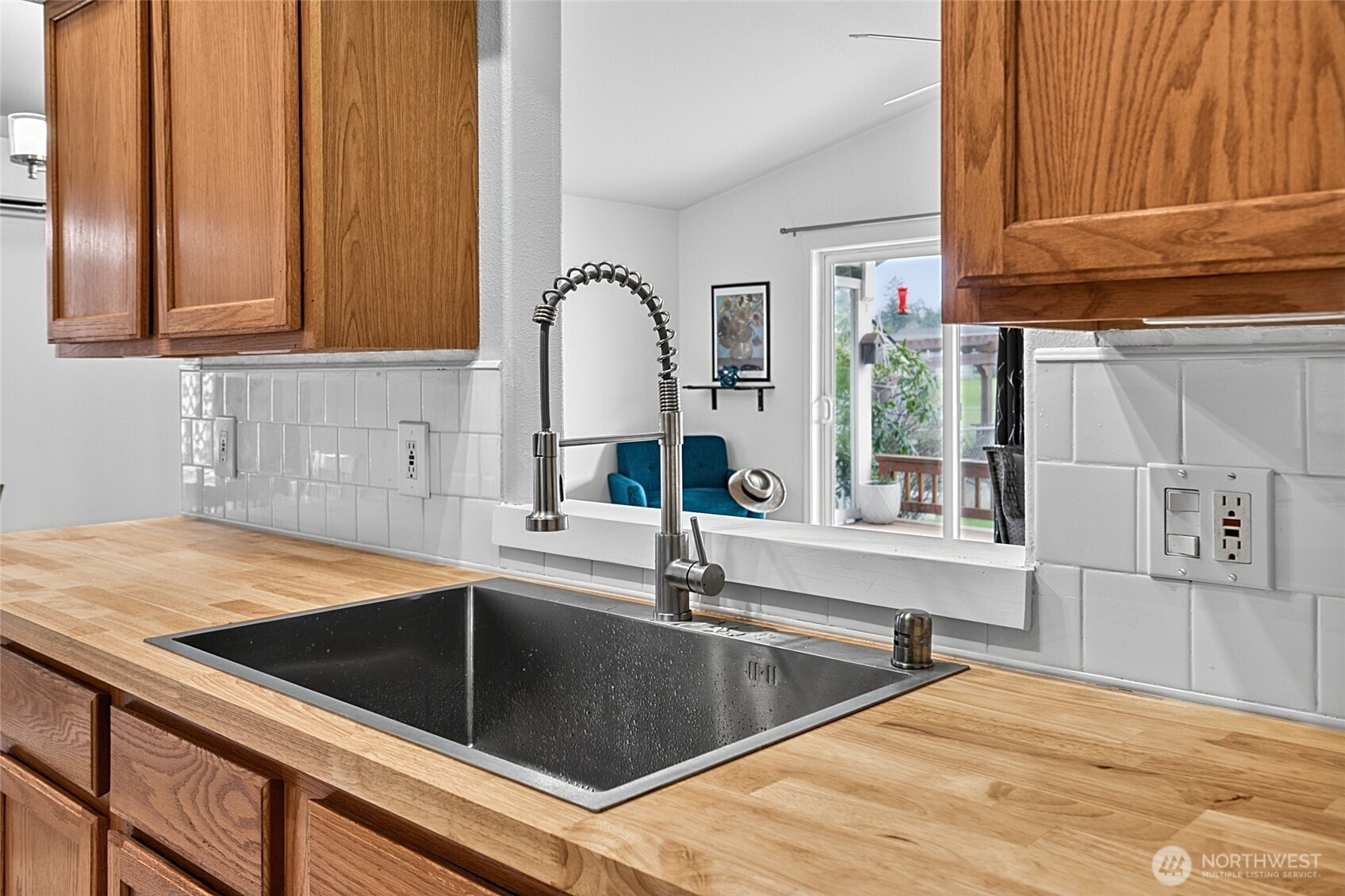 550 Canal Drive NE Ocean Shores WA 98569