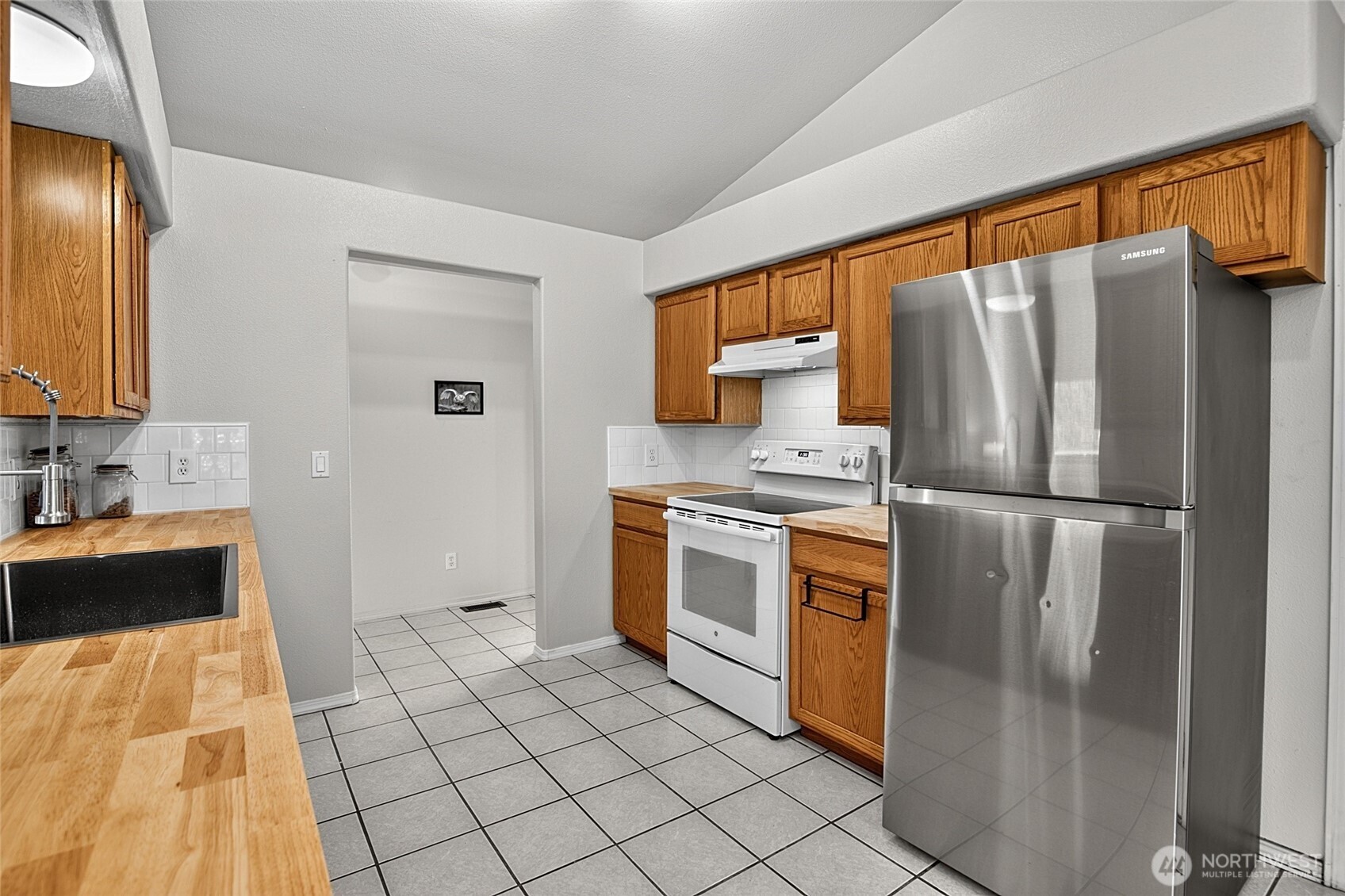 550 Canal Drive NE Ocean Shores WA 98569