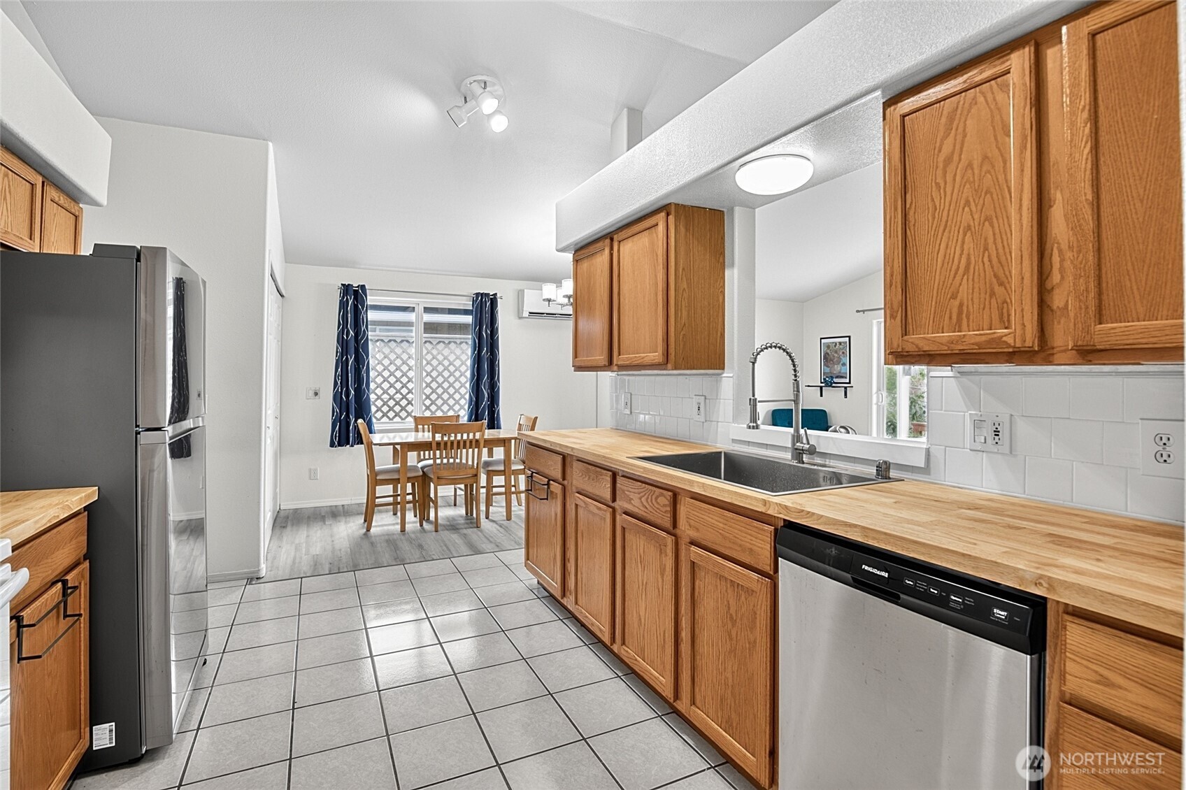 550 Canal Drive NE Ocean Shores WA 98569