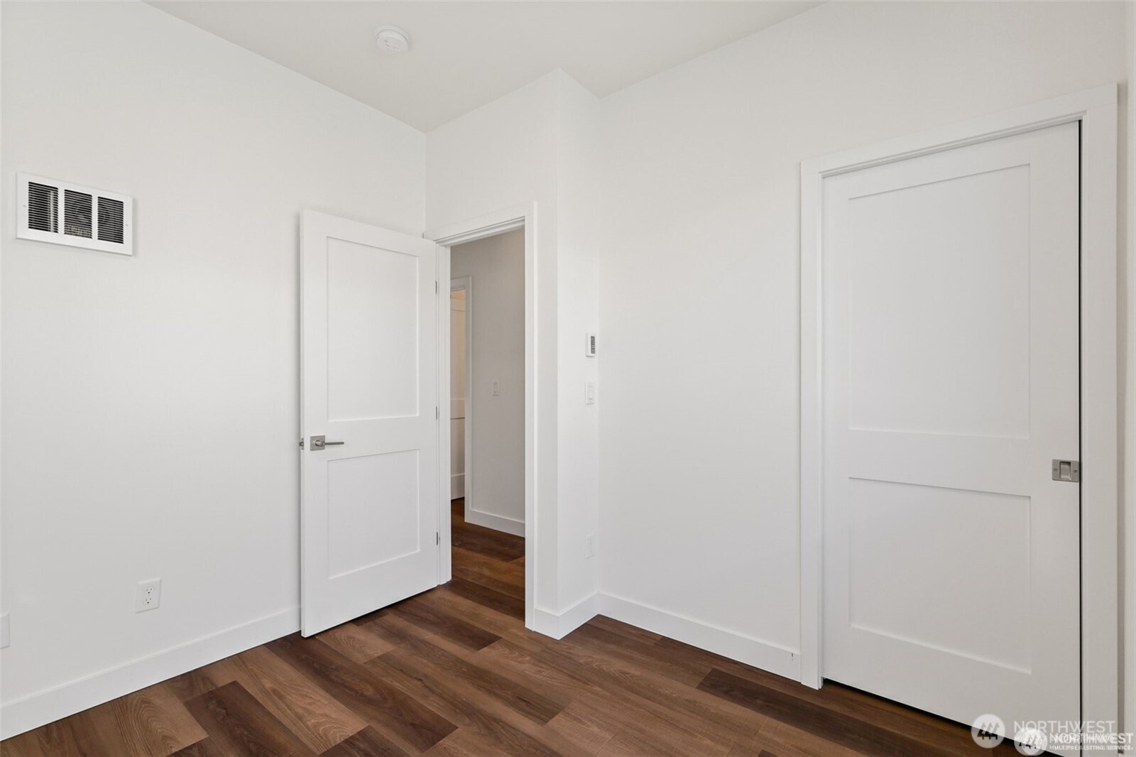 5257 Brooklyn Avenue NE Seattle WA 98105