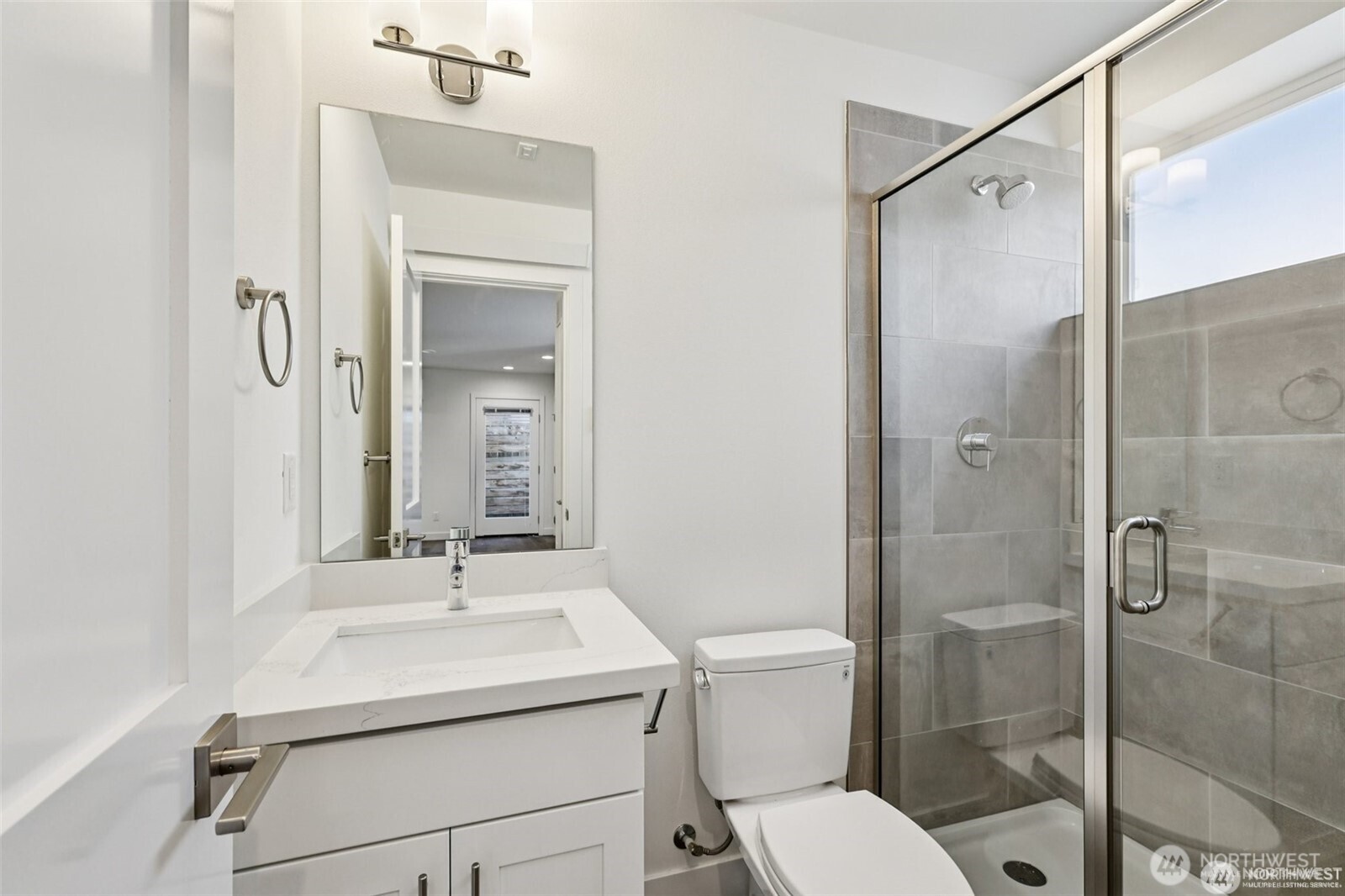 5257 Brooklyn Avenue NE Seattle WA 98105