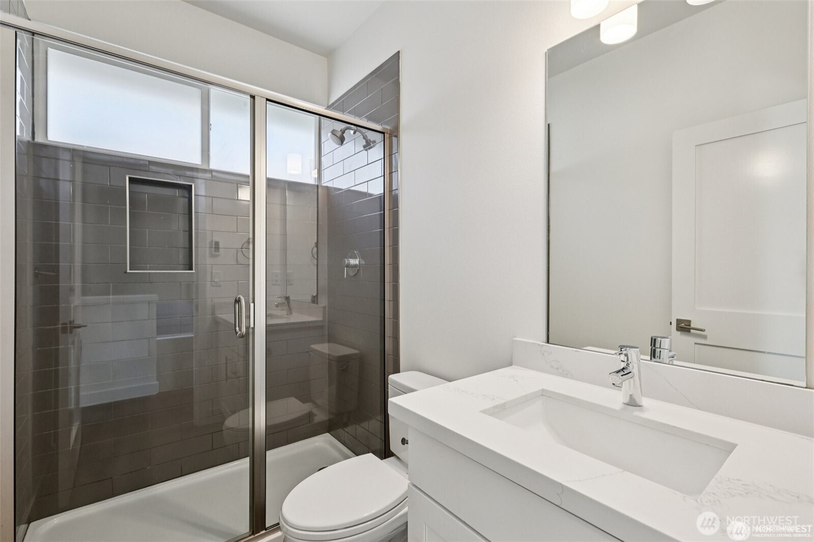 5257 Brooklyn Avenue NE Seattle WA 98105