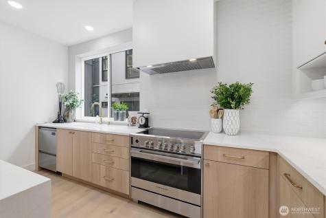 2017 Minor Avenue E Seattle WA 98102