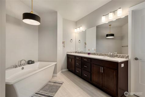 11215 Monarch Ridge Avenue NW Silverdale WA 98383