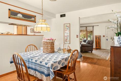 1260 168th Avenue NE Bellevue WA 98008