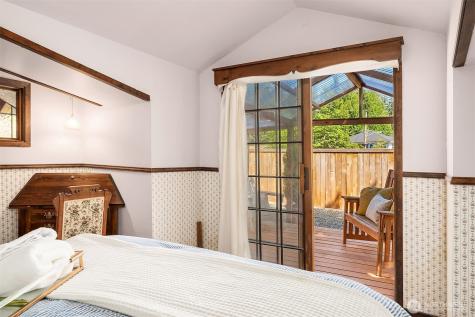 1260 168th Avenue NE Bellevue WA 98008