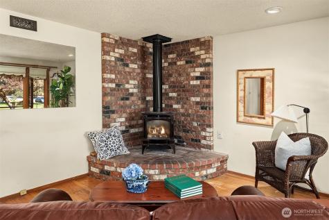1260 168th Avenue NE Bellevue WA 98008