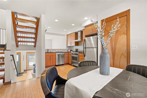 5232 California Avenue SW Seattle WA 98136