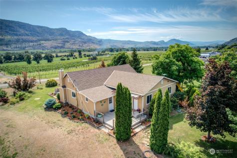 1887 Highway 7 Oroville WA 98844