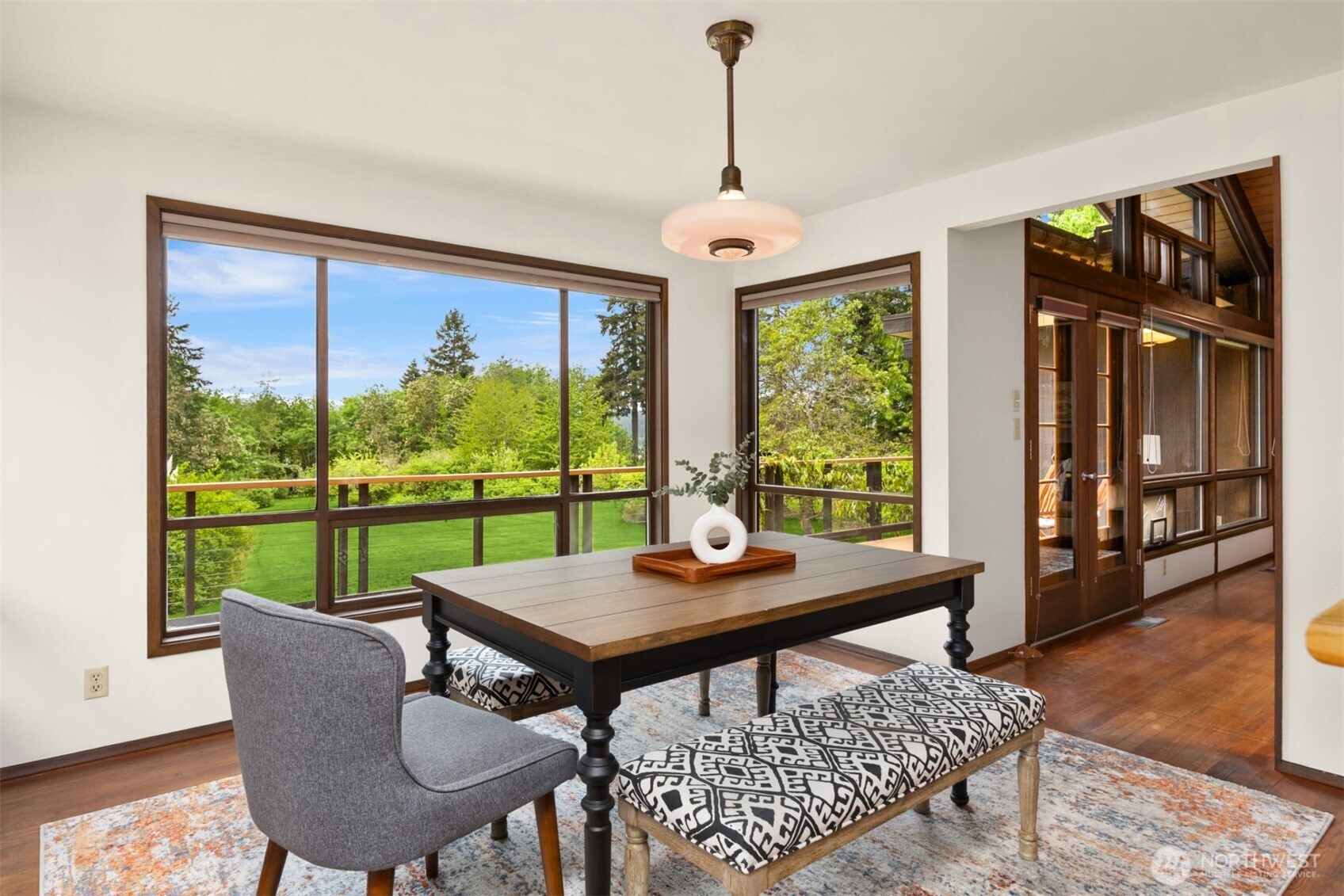 14517 Henderson Road NE Bainbridge Island WA 98110
