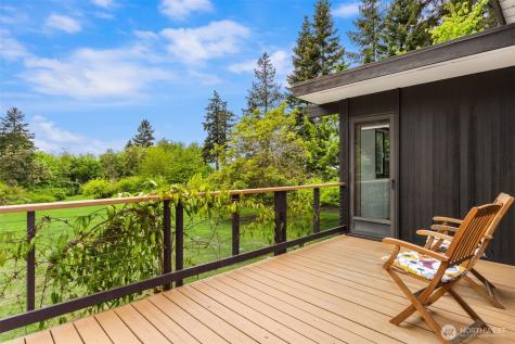14517 Henderson Road NE Bainbridge Island WA 98110