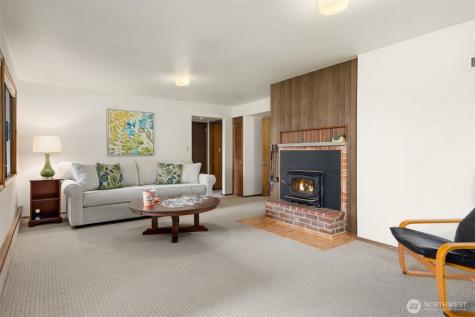 14517 Henderson Road NE Bainbridge Island WA 98110