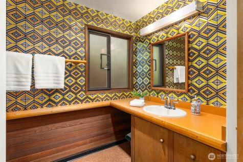 14517 Henderson Road NE Bainbridge Island WA 98110
