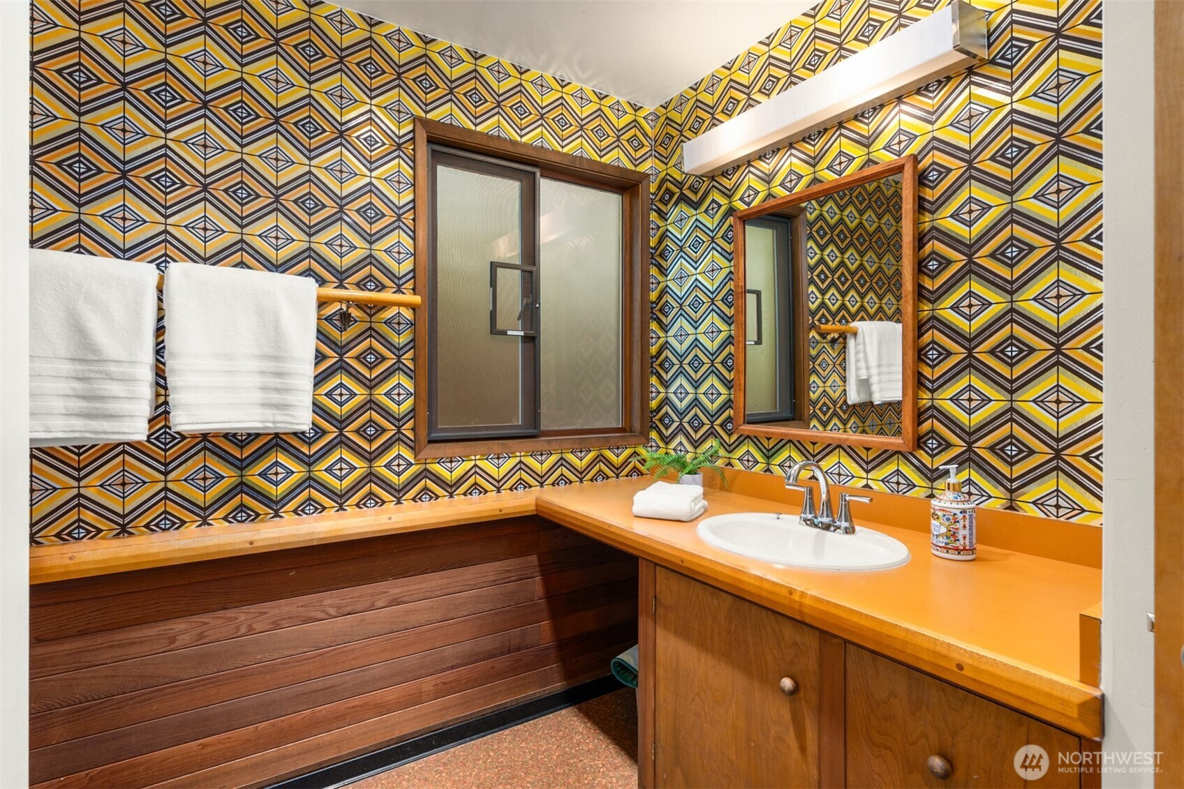 14517 Henderson Road NE Bainbridge Island WA 98110