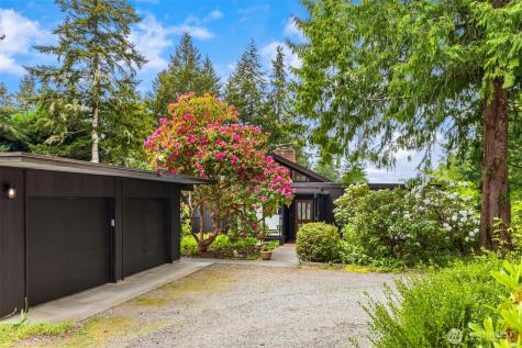 14517 Henderson Road NE Bainbridge Island WA 98110