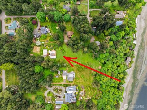 14517 Henderson Road NE Bainbridge Island WA 98110