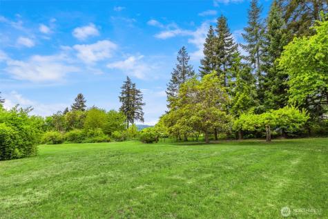 14517 Henderson Road NE Bainbridge Island WA 98110