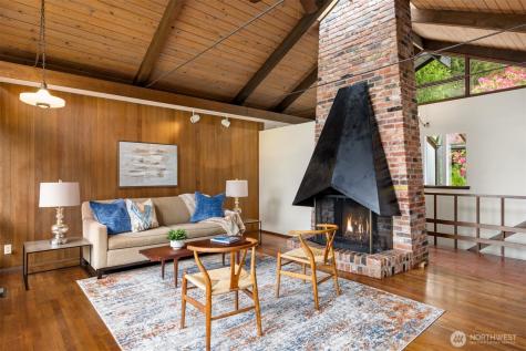 14517 Henderson Road NE Bainbridge Island WA 98110