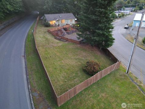 701 NW Dexter Avenue Winlock WA 98596