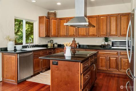 1722 264th Avenue NE Redmond WA 98053