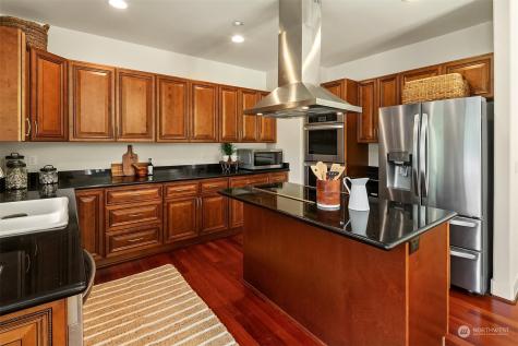 1722 264th Avenue NE Redmond WA 98053