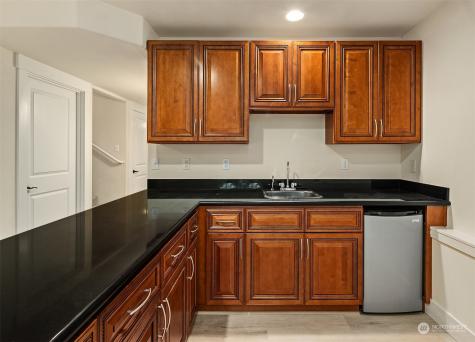 1722 264th Avenue NE Redmond WA 98053