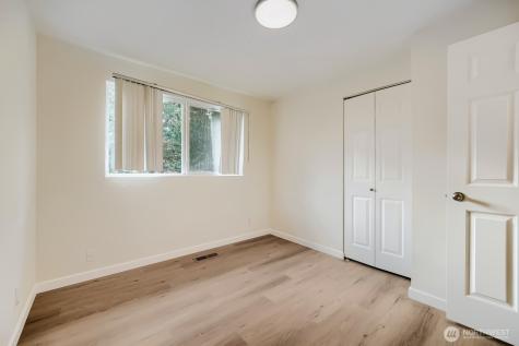 32424 10th Place S Federal Way WA 98003