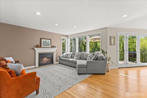 13032 204th Place SE Issaquah WA 98027