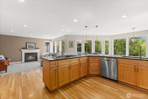 13032 204th Place SE Issaquah WA 98027
