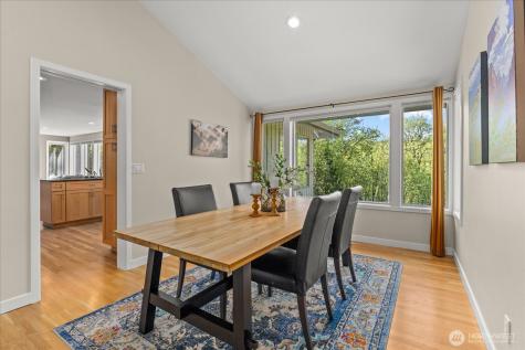13032 204th Place SE Issaquah WA 98027