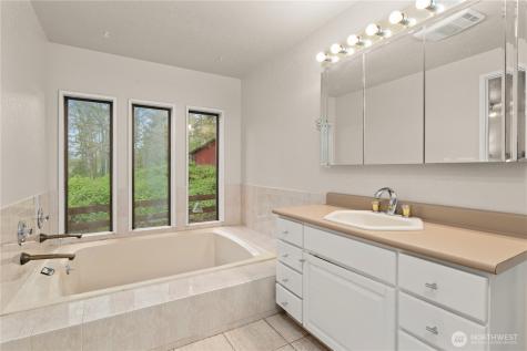 15324 SE 344th Street Auburn WA 98092