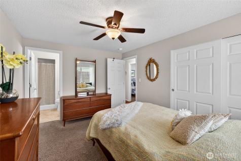 30312 10th Avenue S Federal Way WA 98003