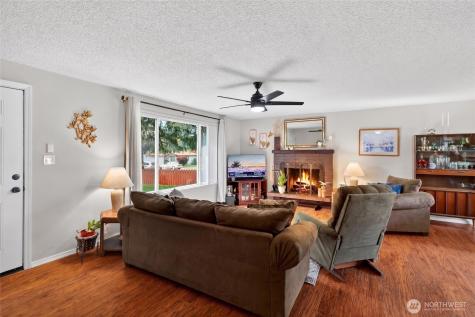 30312 10th Avenue S Federal Way WA 98003