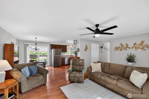 30312 10th Avenue S Federal Way WA 98003