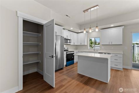 1030 Finch Lane Wenatchee WA 98801