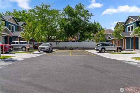 1030 Finch Lane Wenatchee WA 98801