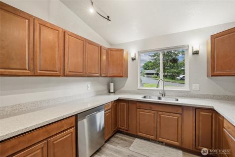 22336 122nd Avenue SE Kent WA 98031