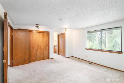 8822 121st Street E Puyallup WA 98373