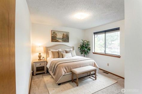 8822 121st Street E Puyallup WA 98373