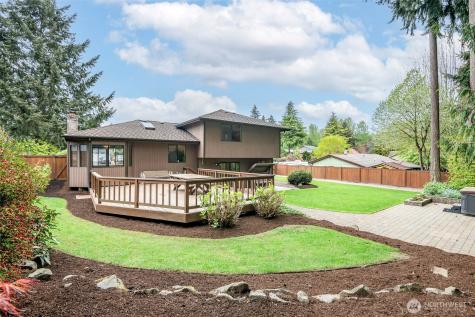 8822 121st Street E Puyallup WA 98373