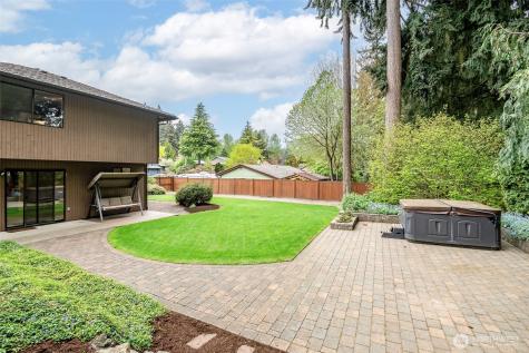 8822 121st Street E Puyallup WA 98373