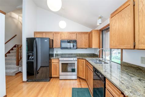 8822 121st Street E Puyallup WA 98373